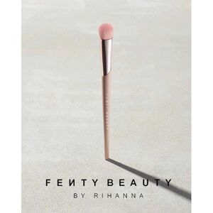 Fenty Beauty Precision Concealer Brush 180 - Concealer Brush Fenty Beauty Precision Concealer Brush 180 - Concealer Brush