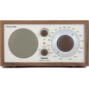 Tivoli Audio Model One BT - Radio portable avec Bluetooth - Publicité Tivoli Audio Model One BT - Radio portable avec Bluetooth - Publicité