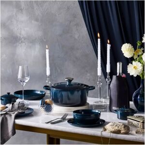 Le Creuset Nuit Deep Blue 27cm Dinner Plate - Dinner Plate Le Creuset Nuit Deep Blue 27cm Dinner Plate - Dinner Plate