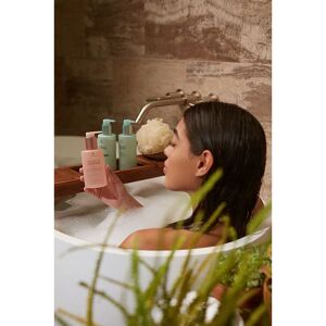 Alterna My Hair. My Canvas. New Beginnings Exfoliating Cleanser - 198 ml Alterna My Hair. My Canvas. New Beginnings Exfoliating Cleanser - 198 ml