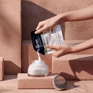 L'Occitane Almond body cream refill pack (200ml) L'Occitane Almond body cream refill pack (200ml)