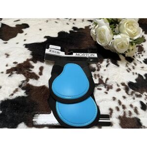 Symantec NORTON Poney Bleu Clair Protection Arrière - Matelas de Selle pour Chevaux - Publicité Symantec NORTON Poney Bleu Clair Protection Arrière - Matelas de Selle pour Chevaux - Publicité
