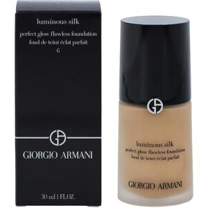 Fond de teint soyeux Armani - Beige doré - Peau parfaite Fond de teint soyeux Armani - Beige doré - Peau parfaite