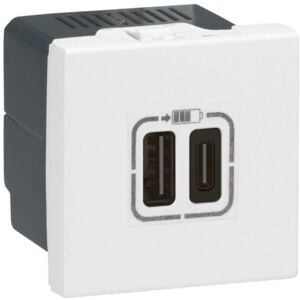 Legrand 077592 Prise USB blanche - Prise électrique - Publicité Legrand 077592 Prise USB blanche - Prise électrique - Publicité