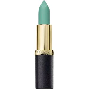 L’Oréal Paris Model Amulet Matte Lipstick L’Oréal Paris Model Amulet Matte Lipstick