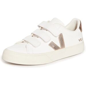 VEJA Recife Logo en Cuir Sans Chrome - Chaussures Femmes - Publicité VEJA Recife Logo en Cuir Sans Chrome - Chaussures Femmes - Publicité
