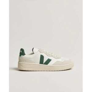 VEJA V-90 Sneakers - White & Green - Durable, Sustainable VEJA V-90 Sneakers - White & Green - Durable, Sustainable