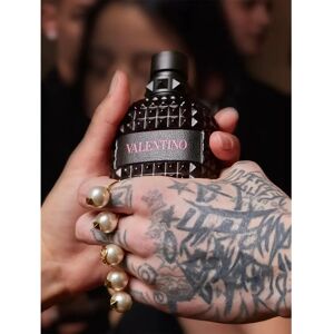 Valentino Born in Roma Uomo Intense Eau de Toilette - 50ml Valentino Born in Roma Uomo Intense Eau de Toilette - 50ml