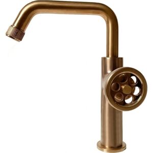 Mitigeur de lavabo en cuivre Indus d'EsseBagno - Publicité Mitigeur de lavabo en cuivre Indus d'EsseBagno - Publicité