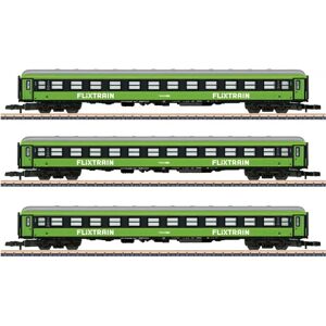 Märklin Model Train Set - Express Locomotive & Cars - Assembly Kit Märklin Model Train Set - Express Locomotive & Cars - Assembly Kit