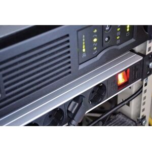 Brennenstuhl 8-voudige Vermogensverlengkabel - Aluminium Zwart Brennenstuhl 8-voudige Vermogensverlengkabel - Aluminium Zwart