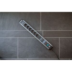 Tira de energía Brennenstuhl - 3m, 6 tomas, negro y plata - Power Strip Tira de energía Brennenstuhl - 3m, 6 tomas, negro y plata - Power Strip