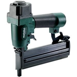 Metabo DKNG 40/50 Stapler - Versatile Pneumatic Tool Metabo DKNG 40/50 Stapler - Versatile Pneumatic Tool