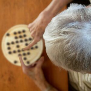 Relaxdays 10023489 Wooden Solitaire Board Game Relaxdays 10023489 Wooden Solitaire Board Game