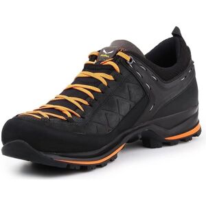 Salewa Mountain Trainer 2 GTX - Black/Orange - Trekking Shoes Salewa Mountain Trainer 2 GTX - Black/Orange - Trekking Shoes