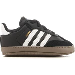 Adidas Sneaker - 17;18;19;20 Female - Baskets - Publicité Adidas Sneaker - 17;18;19;20 Female - Baskets - Publicité