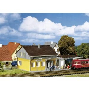Faller 282706 Z Model Railway Station - Suitable for Curved Tracks Faller 282706 Z Model Railway Station - Suitable for Curved Tracks