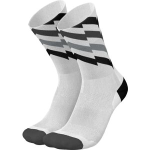 Chaussettes de course INCYLENCE Waves High ultralégères - Publicité Chaussettes de course INCYLENCE Waves High ultralégères - Publicité