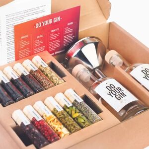 Craftly DIY Gin Set - 10 Spices - Includes Bottles - Gin Making Kit Craftly DIY Gin Set - 10 Spices - Includes Bottles - Gin Making Kit