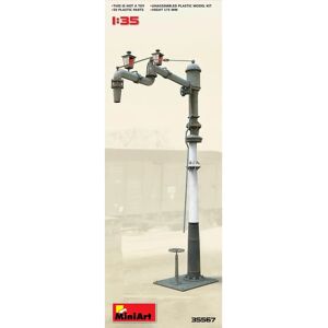 Mini Art Grue d'eau pour diorama 1:35 - Publicité Mini Art Grue d'eau pour diorama 1:35 - Publicité