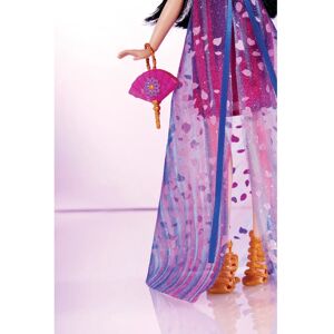 Hasbro E84005L00 - Doll with Accessories Hasbro E84005L00 - Doll with Accessories