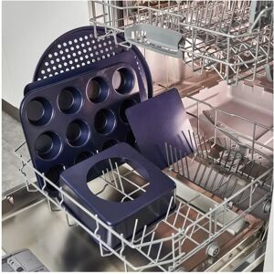 Zyliss E980192 Baking Mould - Non-Stick, Carbon Steel, Oven Safe Zyliss E980192 Baking Mould - Non-Stick, Carbon Steel, Oven Safe