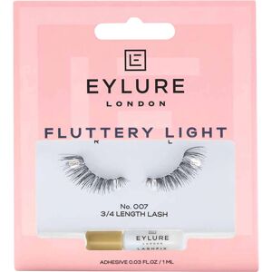 Eylure Brand Model 007 - Fluttery Light False Eyelashes Eylure Brand Model 007 - Fluttery Light False Eyelashes