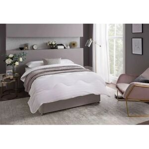 The Fine Bedding Company - Boutique Silk - 13.5 Tog - Duvet The Fine Bedding Company - Boutique Silk - 13.5 Tog - Duvet