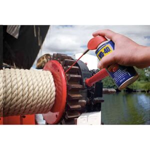 Spray lubrificante multiuso WD-40 - 250+40ml Spray lubrificante multiuso WD-40 - 250+40ml