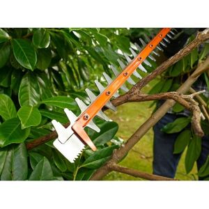 Black & Decker BEHTS501 Hedge Trimmer - 60cm, 600W, Lightweight Black & Decker BEHTS501 Hedge Trimmer - 60cm, 600W, Lightweight