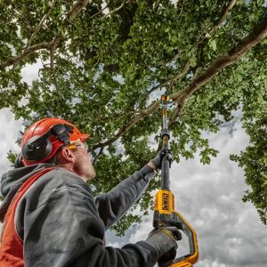 DeWALT DCMPS567N 3.8 kg - Pole Saw - Cordless, 20cm Bar, Lightweight DeWALT DCMPS567N 3.8 kg - Pole Saw - Cordless, 20cm Bar, Lightweight