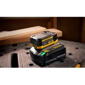 Stanley SFMCB204-XJ Lithium-ion Battery - 18V, 4Ah - Cordless Tool Stanley SFMCB204-XJ Lithium-ion Battery - 18V, 4Ah - Cordless Tool