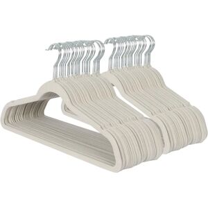 Harbour Housewares - Velvet Hangers - Grey - 45cm - Hangers Harbour Housewares - Velvet Hangers - Grey - 45cm - Hangers