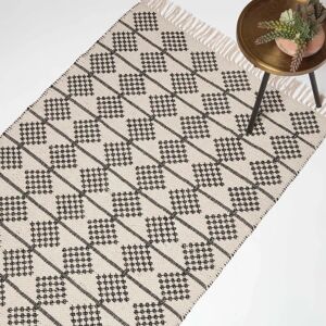 Homescapes Adana Handwoven Cotton Rug - Black 90x150cm Homescapes Adana Handwoven Cotton Rug - Black 90x150cm