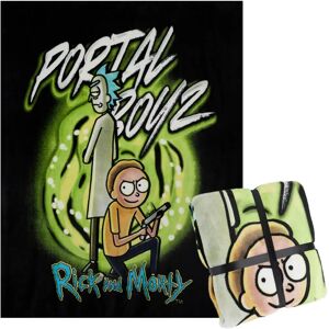 Rick and Morty Official Super Soft Fleece Blanket - 150x130cm Rick and Morty Official Super Soft Fleece Blanket - 150x130cm