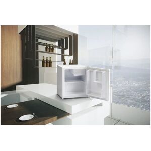 IceKing TT46EW 41L White Mini Fridge - Compact & Space-Saving IceKing TT46EW 41L White Mini Fridge - Compact & Space-Saving