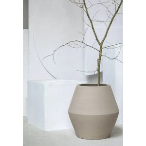 Pot de fleurs en grès Serax Construct - 62cm x 57cm - Noir - Usage intérieur - Publicité Pot de fleurs en grès Serax Construct - 62cm x 57cm - Noir - Usage intérieur - Publicité