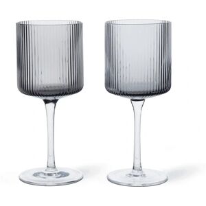 Calici da vino Ripple grigi Ferm Living - Set di 2 - 16,8 cm - Verre à vin blanc Ripple Calici da vino Ripple grigi Ferm Living - Set di 2 - 16,8 cm - Verre à vin blanc Ripple