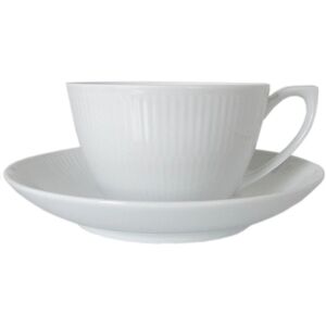 Taza de café White Fluted de Royal Copenhagen con platillo Taza de café White Fluted de Royal Copenhagen con platillo