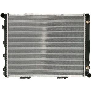 Nissens 62695A Aluminium Radiator met Oliekühler - Voor Mercedes-Benz W124 Nissens 62695A Aluminium Radiator met Oliekühler - Voor Mercedes-Benz W124