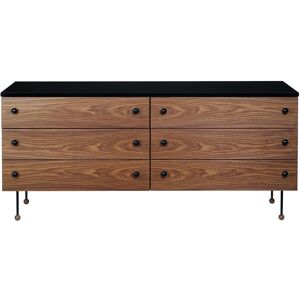 GUBI Série 62 Commode en Noyer Américain - 6 Tiroirs - Publicité GUBI Série 62 Commode en Noyer Américain - 6 Tiroirs - Publicité