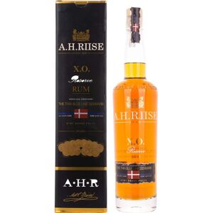 A.H. Riise X.O. Reserve Rhum La Ligne Bleue - Rhum - 0,7L - Publicité A.H. Riise X.O. Reserve Rhum La Ligne Bleue - Rhum - 0,7L - Publicité