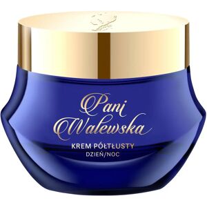 Pani Walewska Classic Face Cream - Hydrates & Regenerates Pani Walewska Classic Face Cream - Hydrates & Regenerates