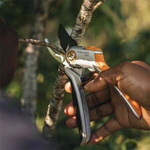 Fiskars Plus P531 Bypass Pruning Shears - Garden Tool Fiskars Plus P531 Bypass Pruning Shears - Garden Tool