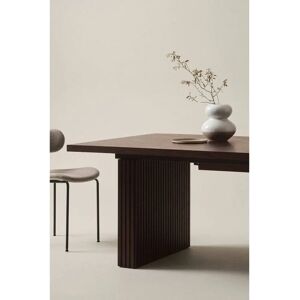 Jotex Palanzo Utvidbart Spisebord - Klassisk, 105x196+45cm Jotex Palanzo Utvidbart Spisebord - Klassisk, 105x196+45cm