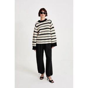 Stylein - Aldo Genser - Hvit - 30/32 Kvinne - Genser Stylein - Aldo Genser - Hvit - 30/32 Kvinne - Genser