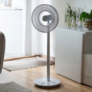 Emerio Hvit Oppladbar Vifte 33,5cm - 12 Hastigheter Emerio Hvit Oppladbar Vifte 33,5cm - 12 Hastigheter