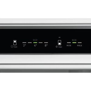 Electrolux KNT6MD18S3 Réfrigérateur Encastré - 249 L Blanc - Publicité Electrolux KNT6MD18S3 Réfrigérateur Encastré - 249 L Blanc - Publicité