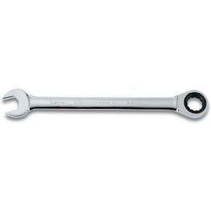Clé à cliquet SATA 32 mm - Acier chromé durable - Publicité Clé à cliquet SATA 32 mm - Acier chromé durable - Publicité