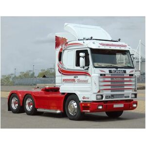 Italeri Scania Streamline 143H 6x2 Model Truck Kit - Scale 1:24 Italeri Scania Streamline 143H 6x2 Model Truck Kit - Scale 1:24